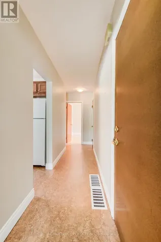 71 Brandon Avenue Kitchener ON N2M 2J2