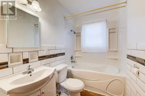 71 Brandon Avenue Kitchener ON N2M 2J2