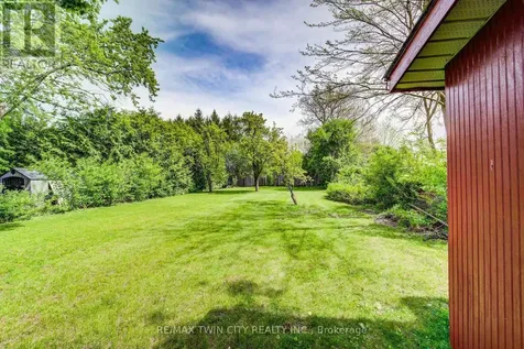 71 Brandon Avenue Kitchener ON N2M 2J2