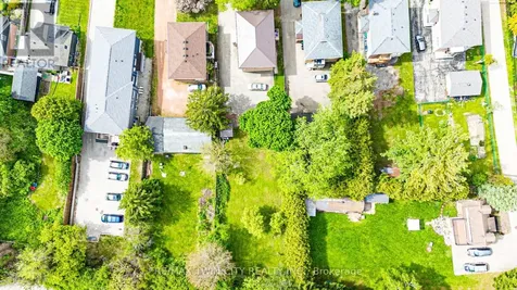 71 Brandon Avenue Kitchener ON N2M 2J2