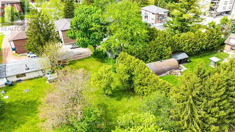 71 Brandon Avenue Kitchener ON N2M 2J2