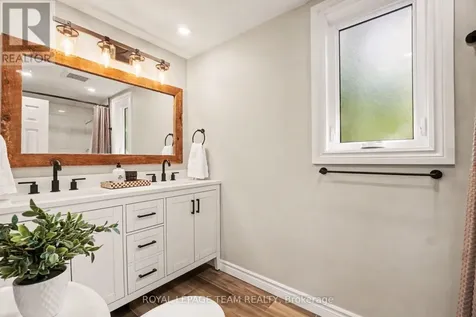 102 Strachan Street Ottawa ON K0A 2Z0