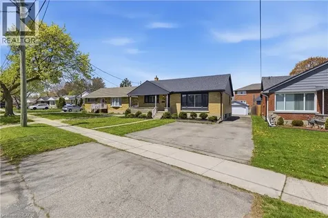 66 Heather Avenue Kitchener ON N2B 1M1