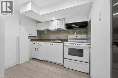 1675 Upper Gage Avenue Hamilton ON L8W 3R8