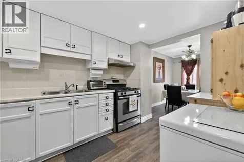 1675 Upper Gage Avenue Hamilton ON L8W 3R8