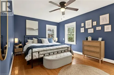 13 Tweedsmuir Avenue Dundas ON L9H 4H6