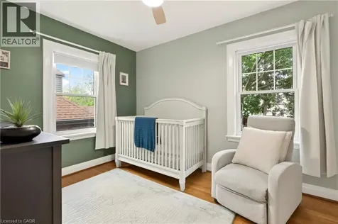 13 Tweedsmuir Avenue Dundas ON L9H 4H6
