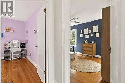 13 Tweedsmuir Avenue Dundas ON L9H 4H6