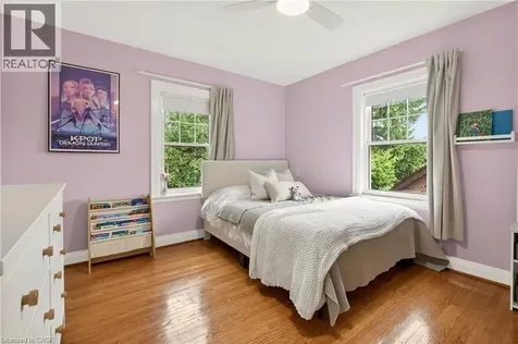 13 Tweedsmuir Avenue Dundas ON L9H 4H6