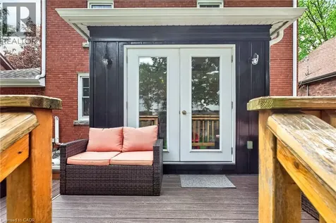 13 Tweedsmuir Avenue Dundas ON L9H 4H6
