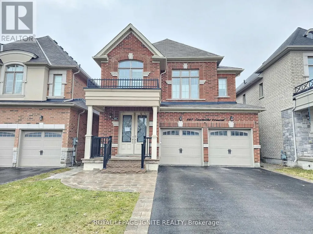 669 Sweetwater Crescent Newmarket (glenway Estates) ON L3X 0H6