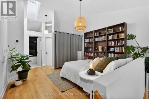 251 Bruyere Street Ottawa ON K1N 5E5