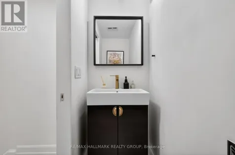 251 Bruyere Street Ottawa ON K1N 5E5