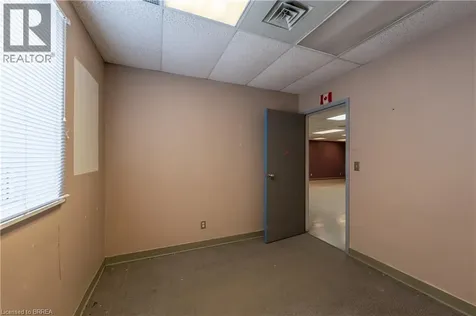 115 Scott Avenue Paris ON N3L 3K4