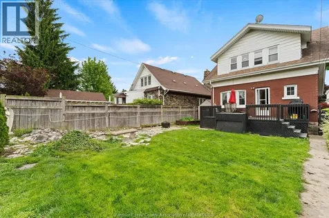 922 Lawrence Road Windsor ON N8Y 3Z8
