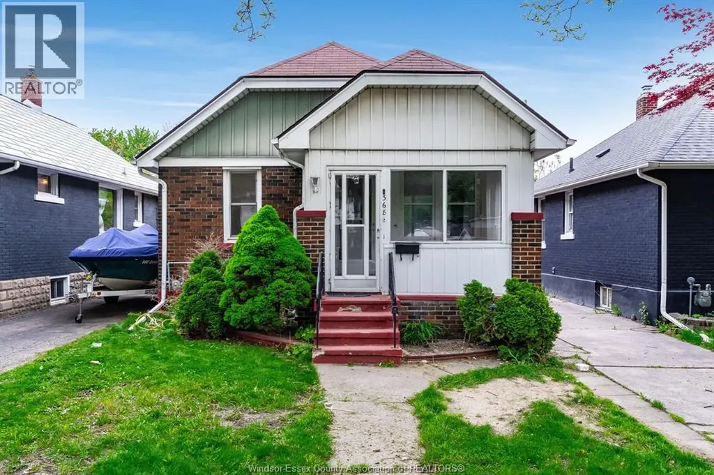 368 South Street Windsor ON N9C 2W5