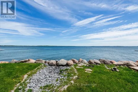 405 Limerick Street Innisfil ON L0L 1K0