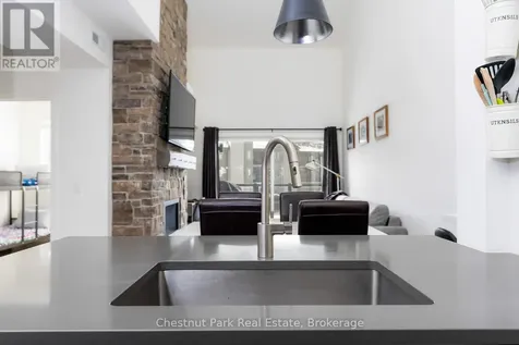 10 Beausoleil Lane Blue Mountains ON L9Y 2X5