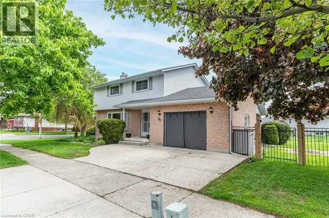31 Blackfriar Lane Brantford ON N3R 7M2