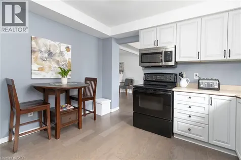31 Blackfriar Lane Brantford ON N3R 7M2