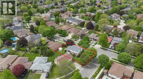 31 Blackfriar Lane Brantford ON N3R 7M2