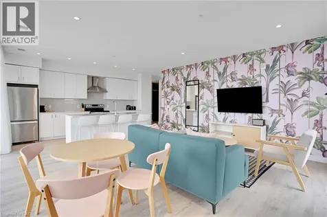 15 Glebe Street Cambridge ON N1S 0C3
