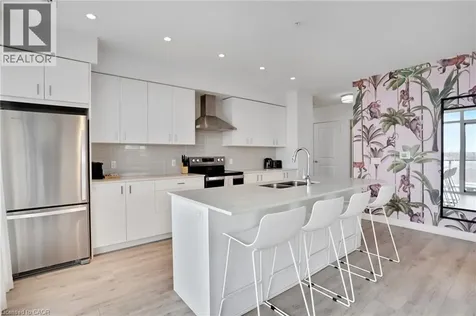 15 Glebe Street Cambridge ON N1S 0C3