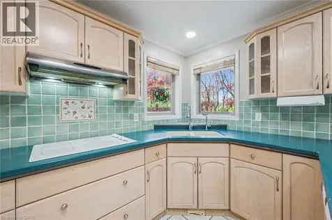40 Gibbs Crescent Guelph ON N1G 5B7