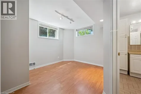 40 Gibbs Crescent Guelph ON N1G 5B7