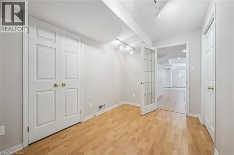 40 Gibbs Crescent Guelph ON N1G 5B7