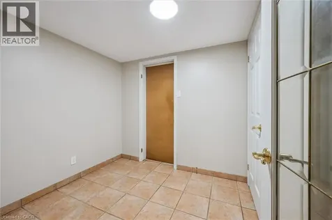 40 Gibbs Crescent Guelph ON N1G 5B7