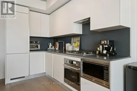 2720 Dundas Street West Toronto (junction Area) ON M6P 1Y2