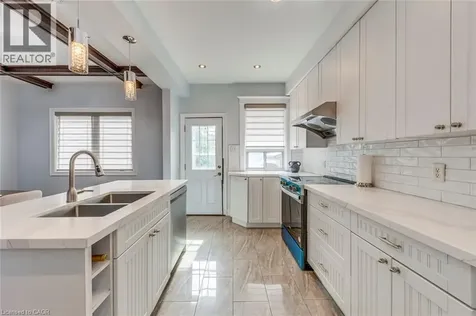 108 Runnymede Road Toronto ON M6S 2Y3