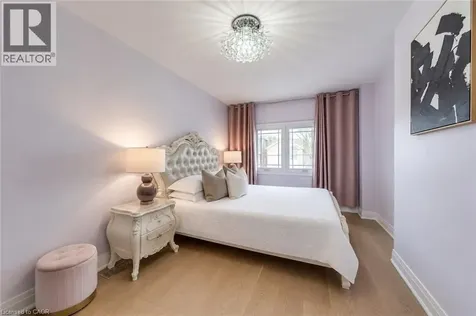 108 Runnymede Road Toronto ON M6S 2Y3