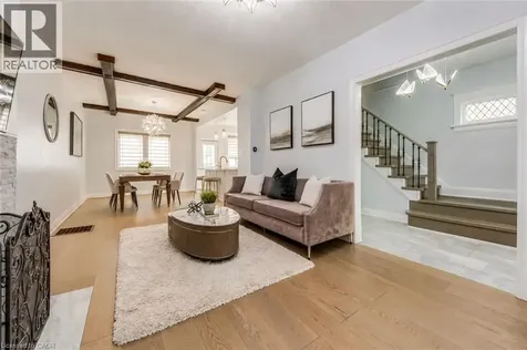 108 Runnymede Road Toronto ON M6S 2Y3