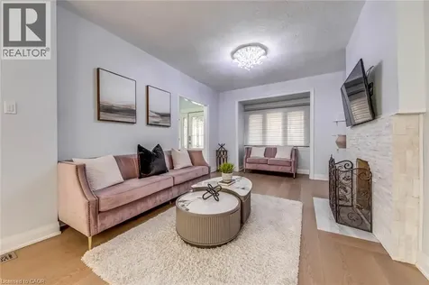 108 Runnymede Road Toronto ON M6S 2Y3