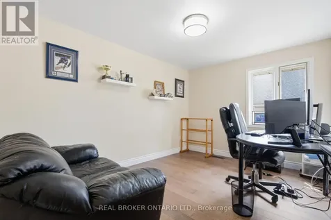 941 Gordon Street Guelph (kortright West) ON N1G 4R9