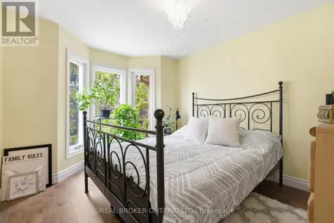 941 Gordon Street Guelph (kortright West) ON N1G 4R9