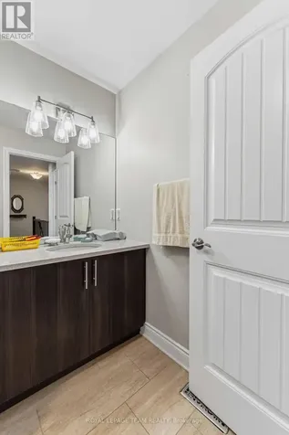 231 Cayman Road Ottawa ON K2S 0N8