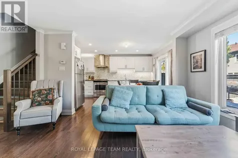 231 Cayman Road Ottawa ON K2S 0N8