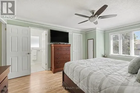 176 Hunterswood Crescent Ottawa ON K1G 5V8
