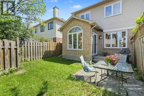 176 Hunterswood Crescent Ottawa ON K1G 5V8