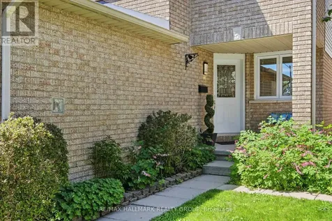 176 Hunterswood Crescent Ottawa ON K1G 5V8