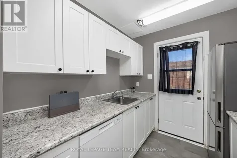 23A Woodvale Green Ottawa ON K2G 4H3