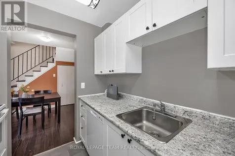 23A Woodvale Green Ottawa ON K2G 4H3