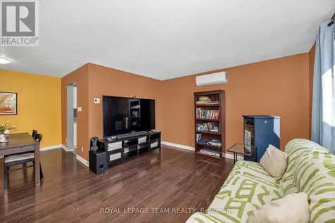 23A Woodvale Green Ottawa ON K2G 4H3