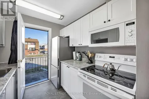 23A Woodvale Green Ottawa ON K2G 4H3