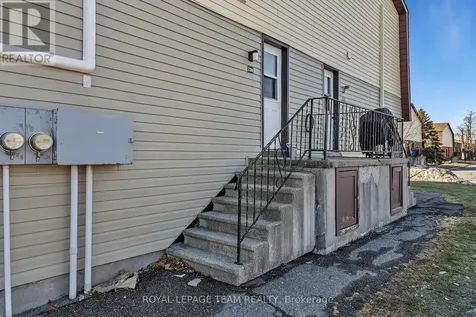 23A Woodvale Green Ottawa ON K2G 4H3