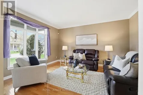 578 Devonwood Circle Ottawa ON K1T 4E6