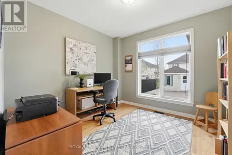 578 Devonwood Circle Ottawa ON K1T 4E6